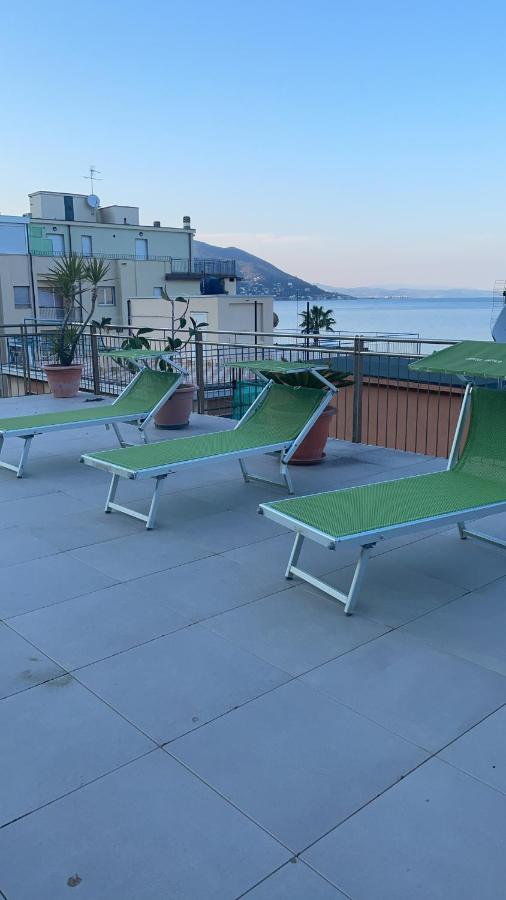 Hotel Del Golfo ライグエーリア エクステリア 写真